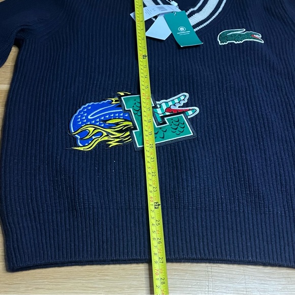 Lacoste NWT 100% Wool Holiday Comic Badge Striped V-Neck Sweater 5 Large - Picture 13 of 13